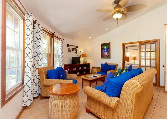 White Sands Cove Lodge *